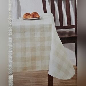 Elegant Cream Checkered Tablecloth 60x102 Brand New